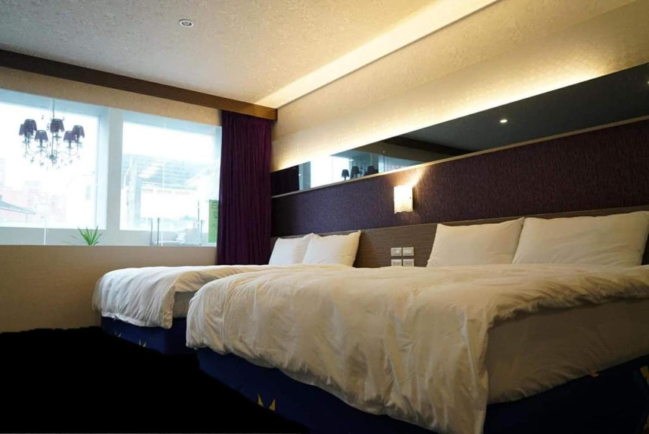Yily House怡家居 Apartamento Yilan Exterior foto
